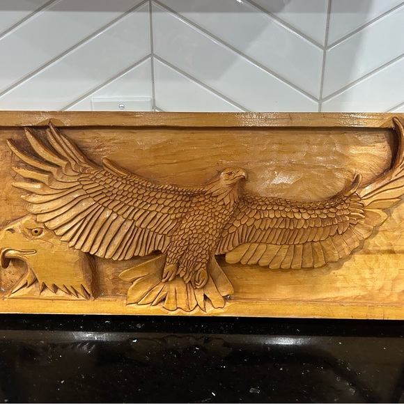 Hand crafted eagle . - Picture 3 of 4